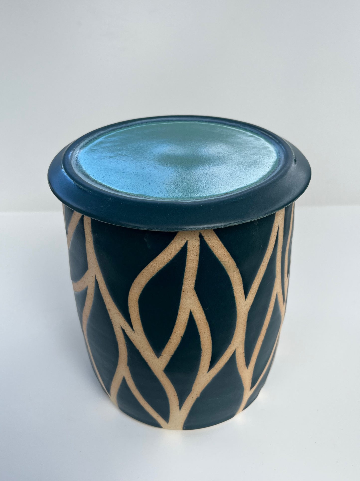 lidded wave jar